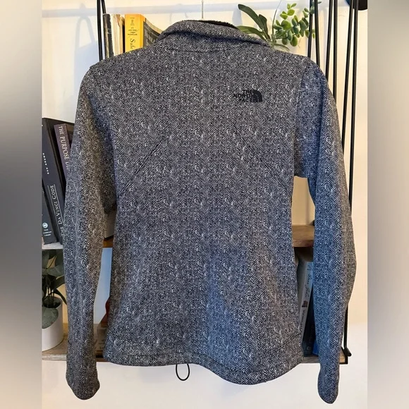 North Face Women's Apex Chromium Thermal jacket - Picture 4 of 9